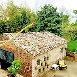 La Casa Sul Tetto, Room's & Glamping 3* Recanati