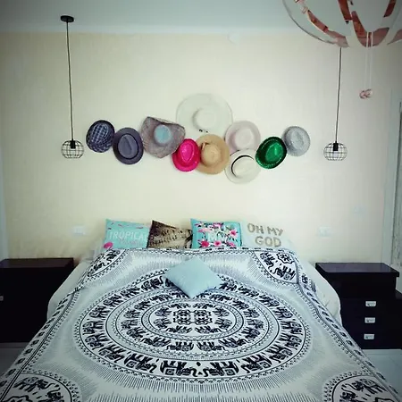 La Casa Sul Tetto, Room's & Glamping Panzió
