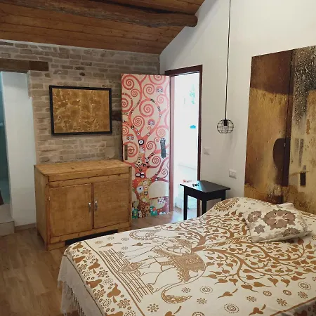 La Casa Sul Tetto, Room's & Glamping Recanati